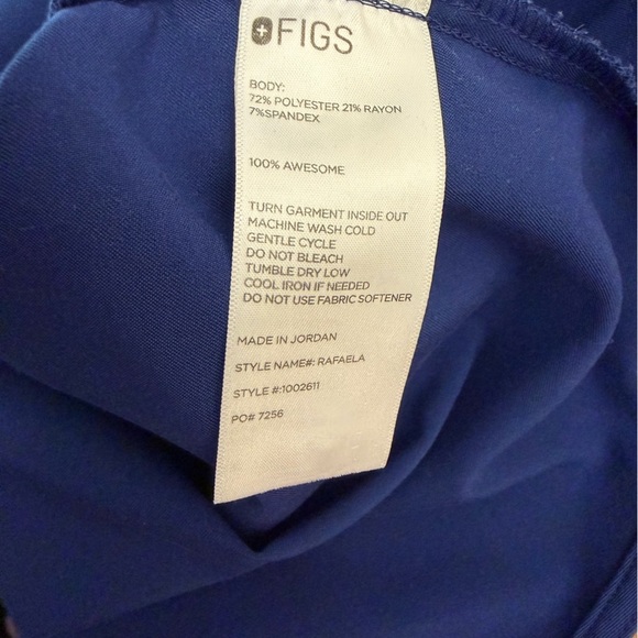 Figs Rafaela Oversized Scrub Top - Picture 4 of 6